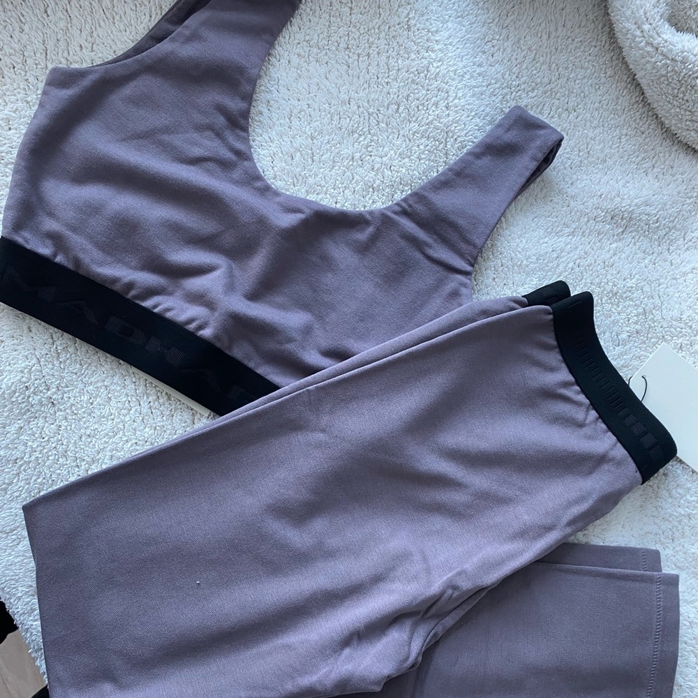 Madhappy Lavender Sports Bra & Leggings Set - Picture 1 of 4